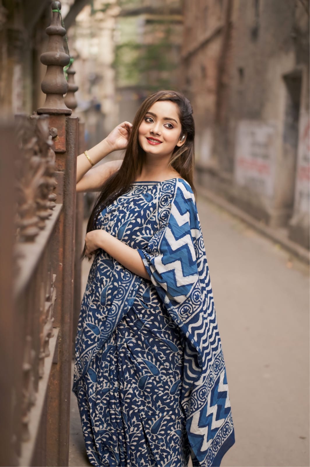Ready To Wear Linen Silk Digital Print Saree – Blue Serenity